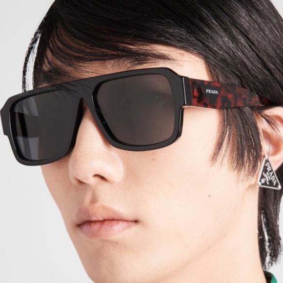 Prada “Acetate Sunglasses With Prada Logo” - Picture 4 of 13